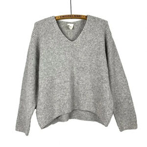 H&M Womens XS Grey Knit V  Neck Wool Pullover Sweater Comfy